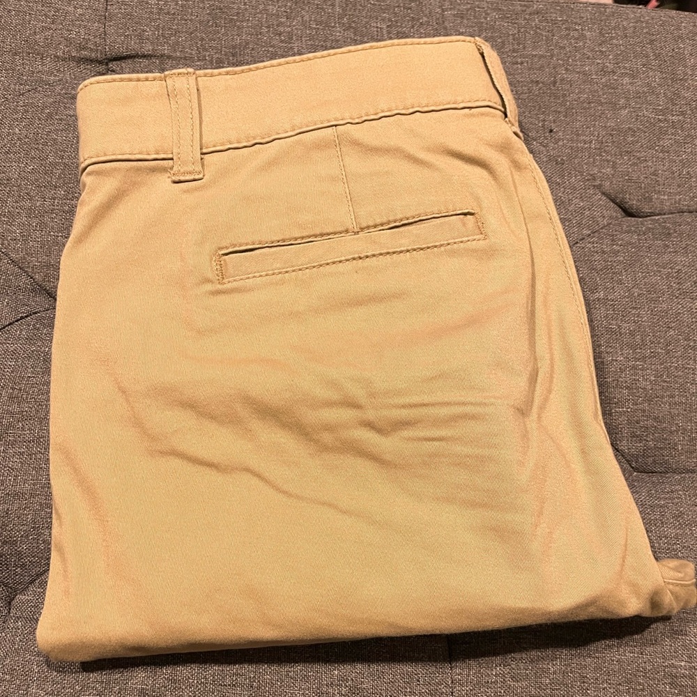 Women’s khaki pants size 4
